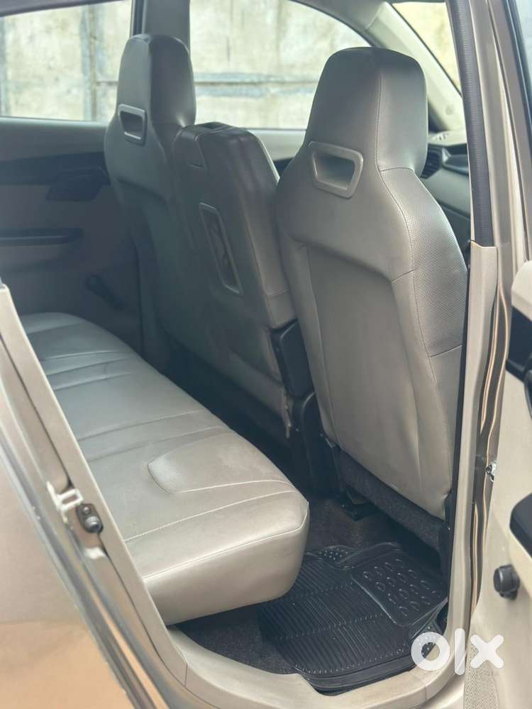 Mahindra Kuv 100 2016-2017 Mfalcon G80 K2, 2017, Petrol