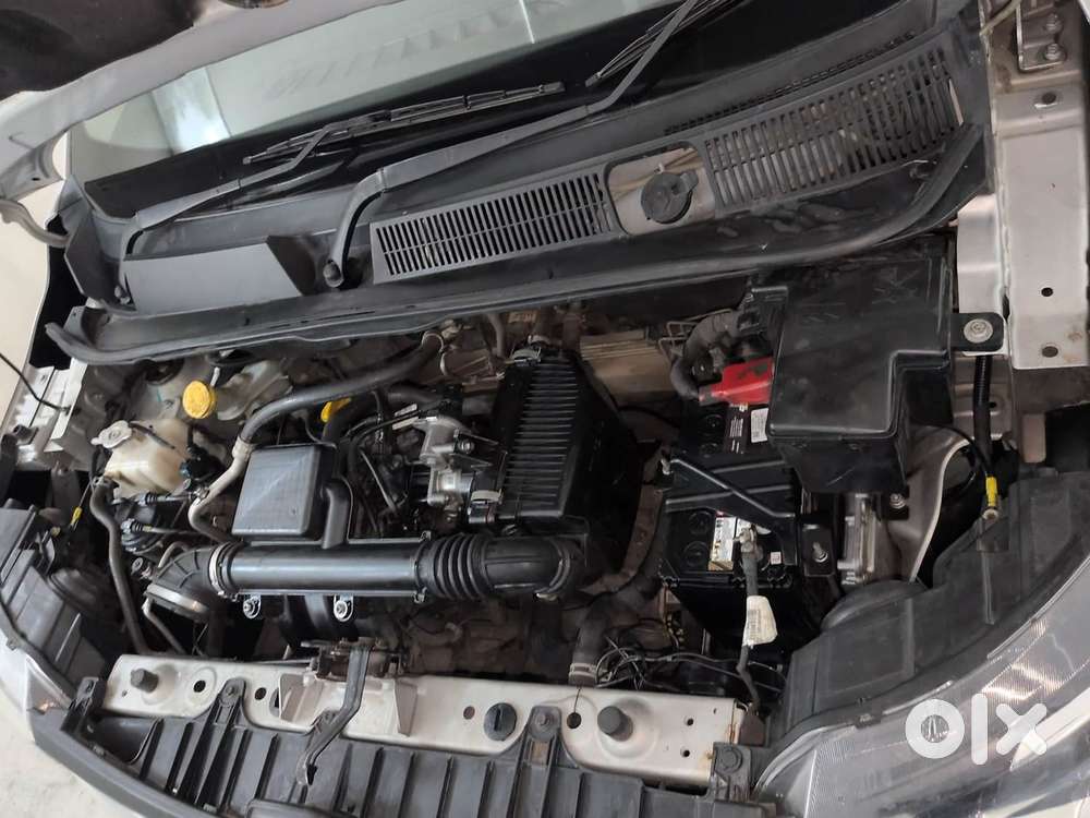 Renault Triber Rxz Easy-r Amt, 2021, Petrol