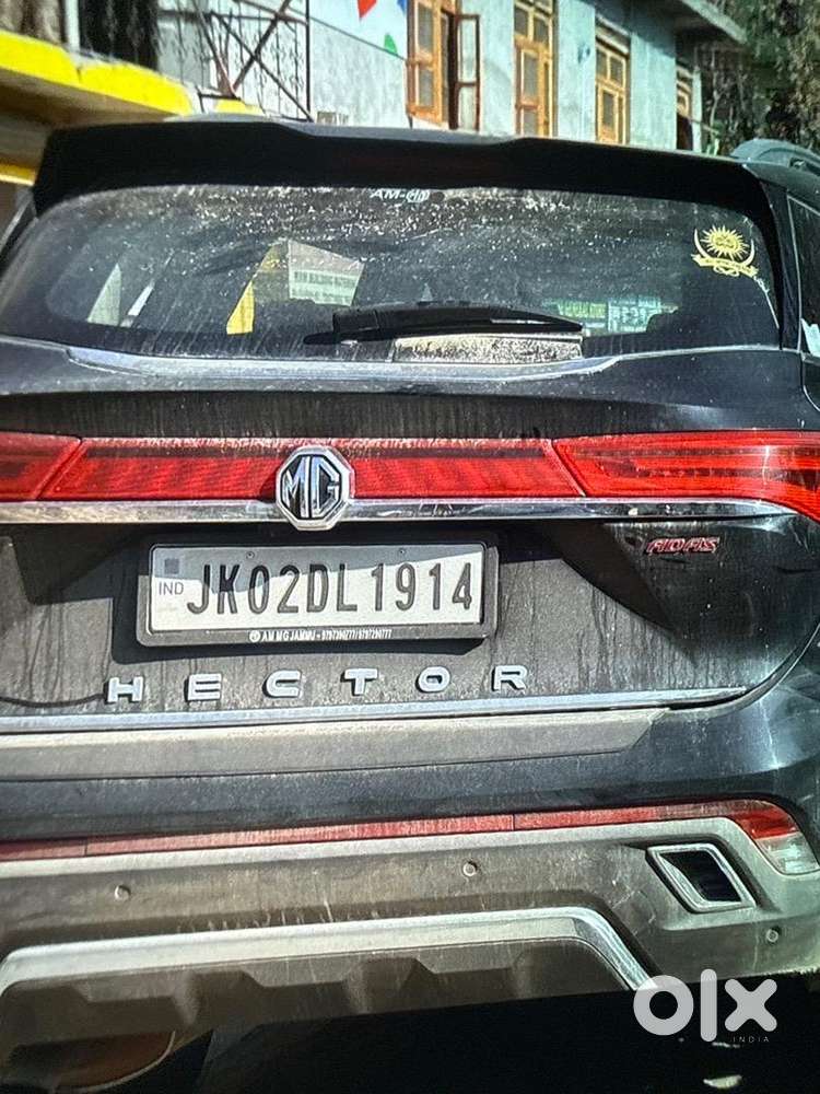 Mg Hector Plus 2024 Petrol Well Maintained