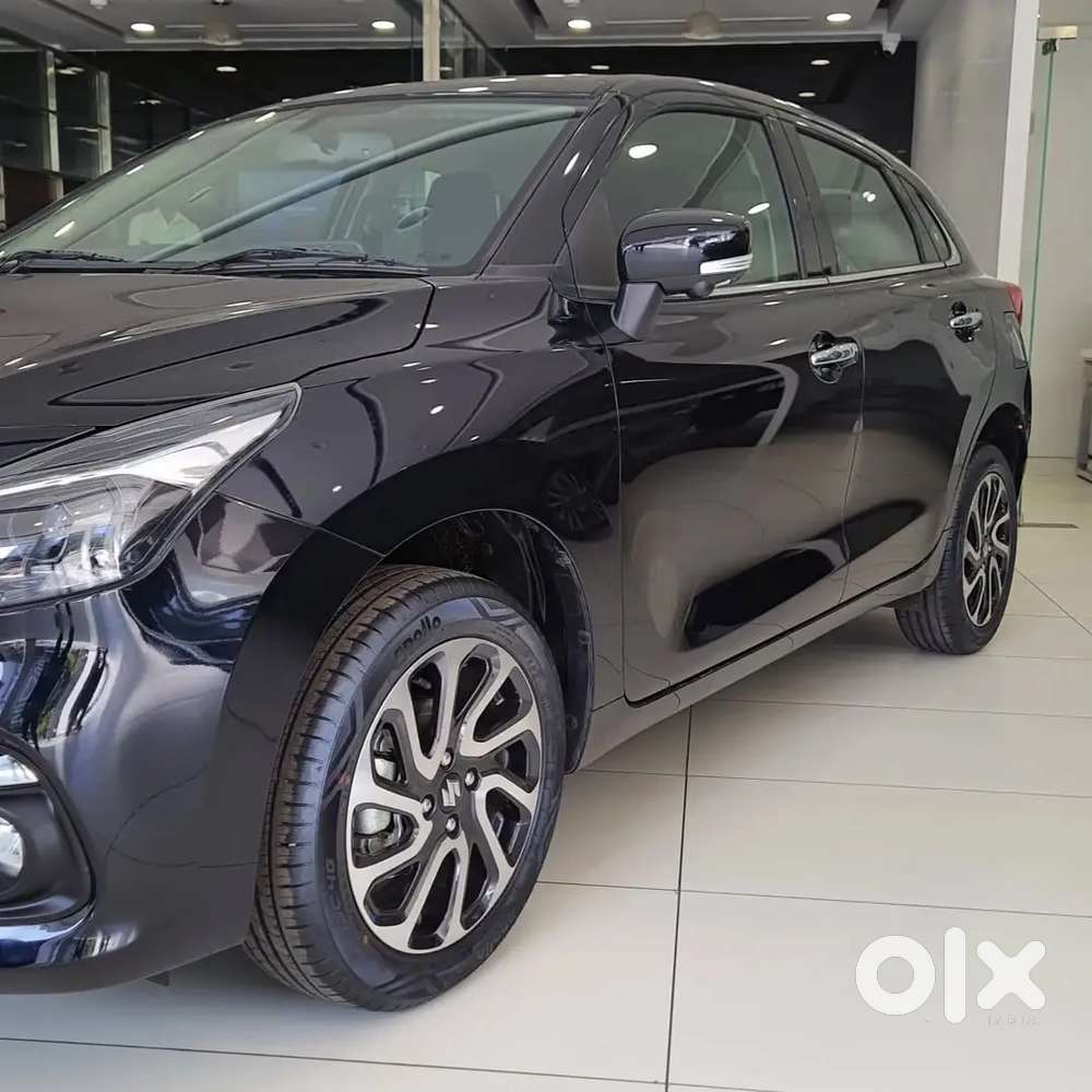 New Baleno Alpha Top Variant Bluish Black