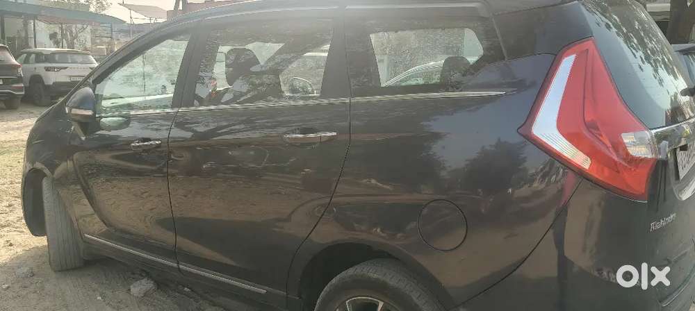 Mahindra Marazzo 2018 Diesel 80000 Km Driven
