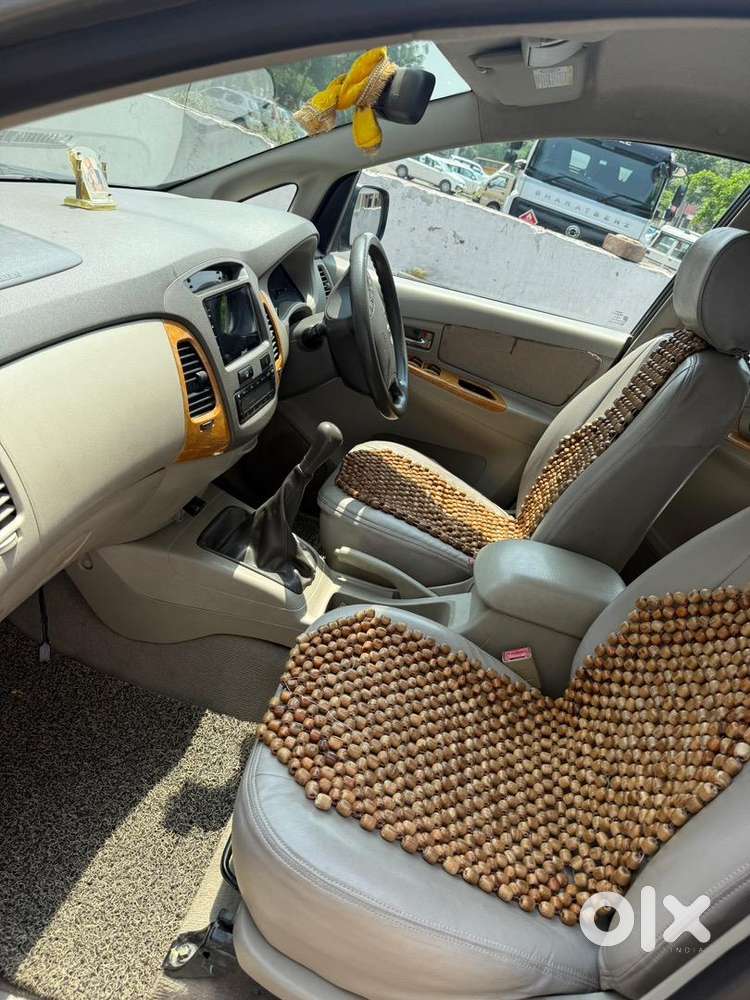 Toyota Innova 2011 Diesel 125783 Km Driven