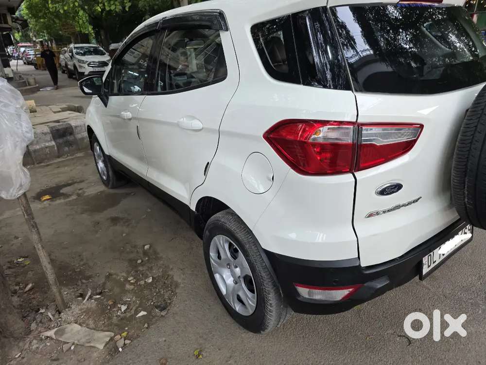 Ford Ecosport 2015 Petrol Manual 40,000 Km Driven Only
