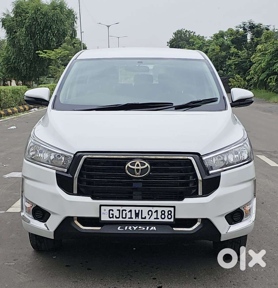 Toyota Innova Crysta [2020-ongoing] 2.4 Gx 8 Str, 2023, Diesel