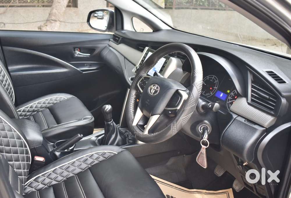 Toyota Innova Crysta 2.4 G Mt 7 Str, 2024, Diesel