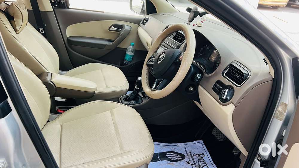 Skoda Rapid 2015 Diesel Top Model Well Maintained