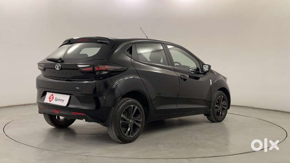 Tata Altroz 1.2 Xza Plus Dark Edition Dct, 2022, Petrol