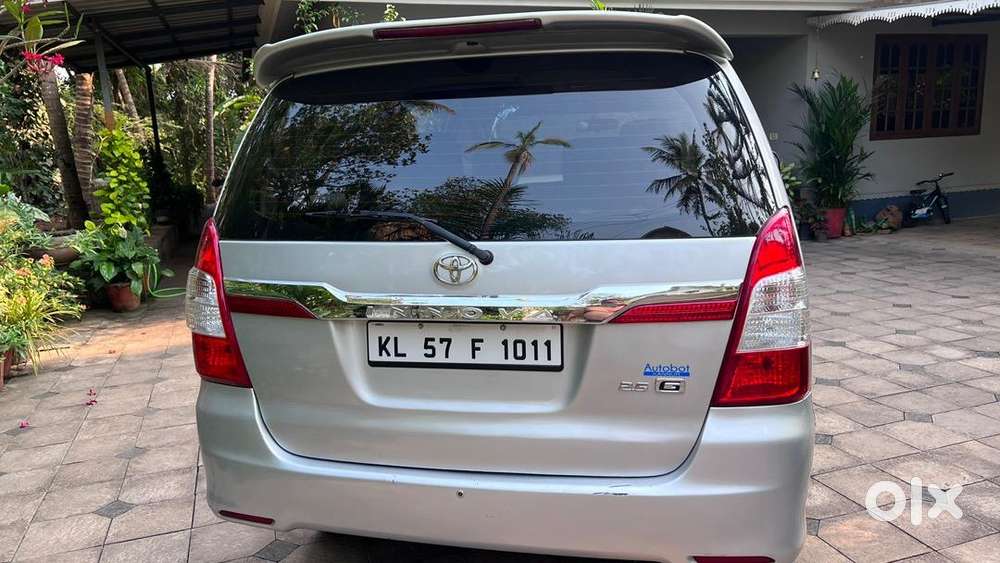 Toyota Innova 2012 Diesel 161000 Km Driven