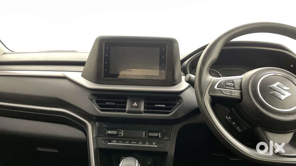 Maruti Suzuki Brezza Vxi At, 2023, Petrol