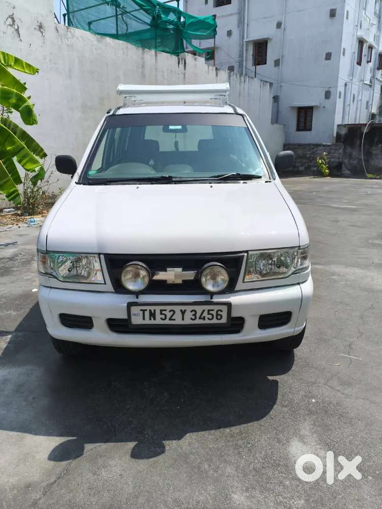 Chevrolet Tavera 2011 Diesel 180000 Km Driven