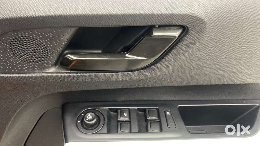 Tata Punch 1.2 Revotron Accomplished Dazzle Pack Amt, 2023, Petrol