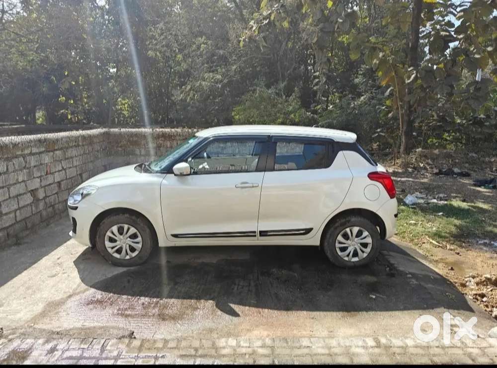 Maruti Suzuki Swift Vxi 2021
