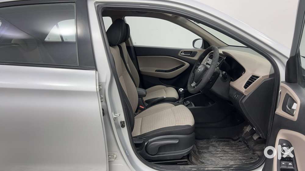 Hyundai Elite I20 Asta Option, 2016, Petrol