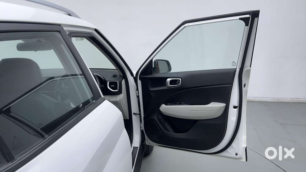 Hyundai Venue S 1.2 Petrol, 2023, Petrol