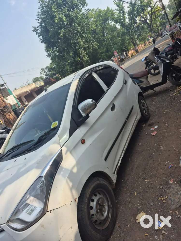 Hyundai Eon 2012 Petrol Well Maintained