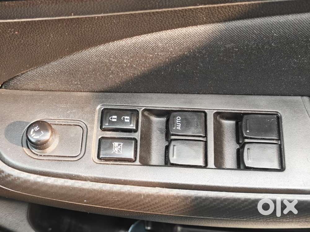 Maruti Suzuki Swift Vvt Vxi, 2022, Petrol