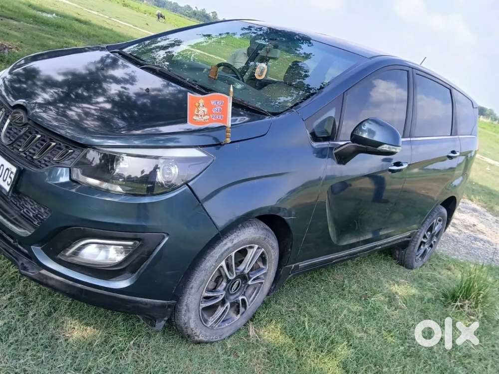Mahindra Marazzo M8, 2018, Diesel