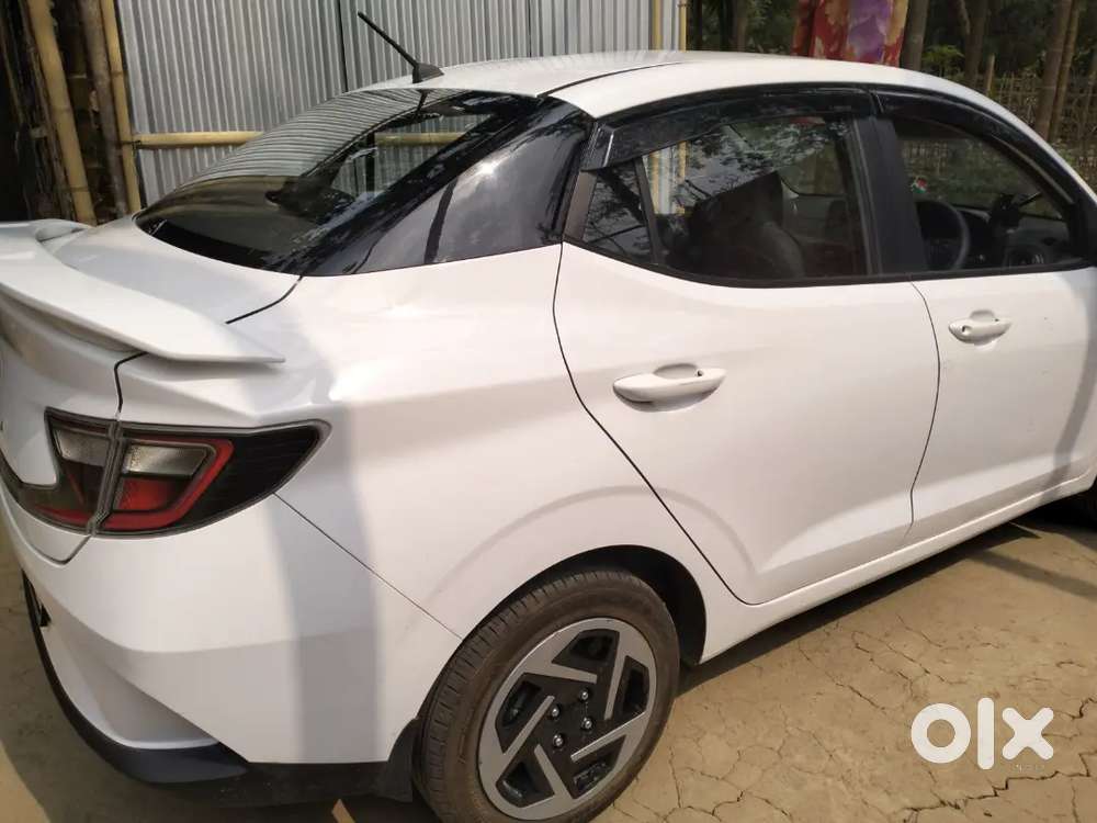 Hyundai Aura 2025 Petrol 12700 Km Driven