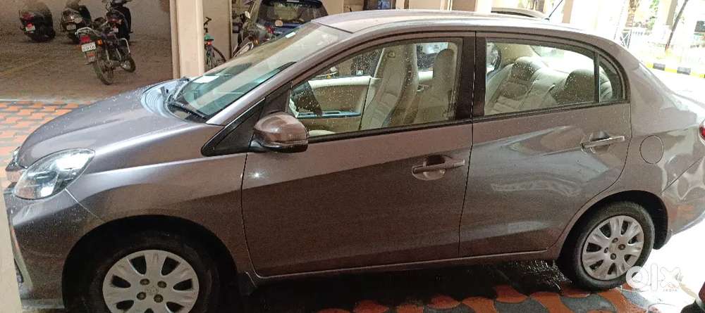 Honda Amaze 2016 Petrol Well Maintained