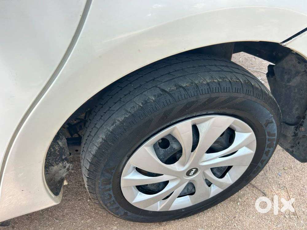 Toyota Etios 2010-2012 G, 2011, Petrol