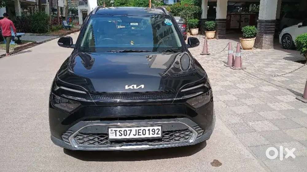 Kia Carens 1.4 Turbo Petrol Dct Top-end 2022. Condition Like New