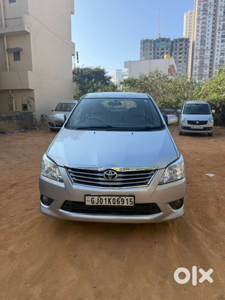 Toyota Innova 2012 Diesel Well Maintained