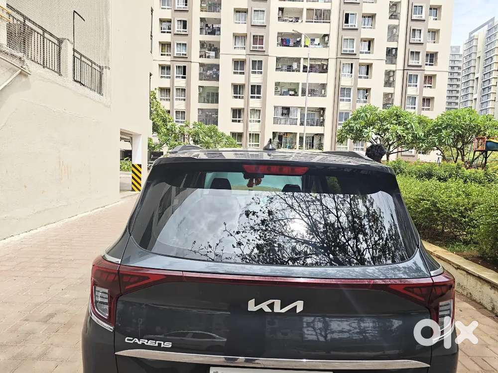 Kia Carens Petrol Well Maintained