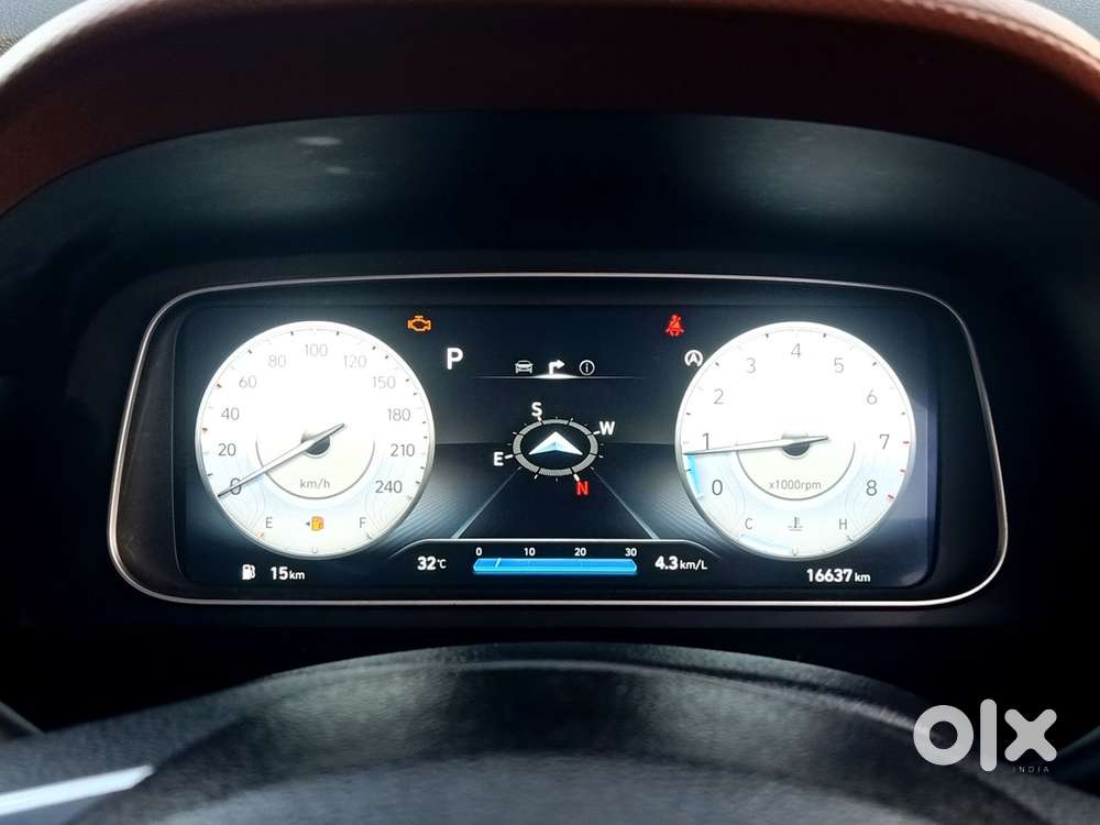 Hyundai Alcazar 2.0 Signature (o) Petrol At 6 Str, 2023, Petrol