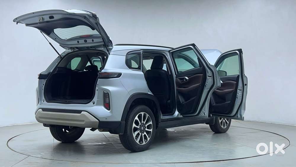 Maruti Suzuki Grand Vitara 1.5 Alpha Smart Hybrid At, 2023, Petrol