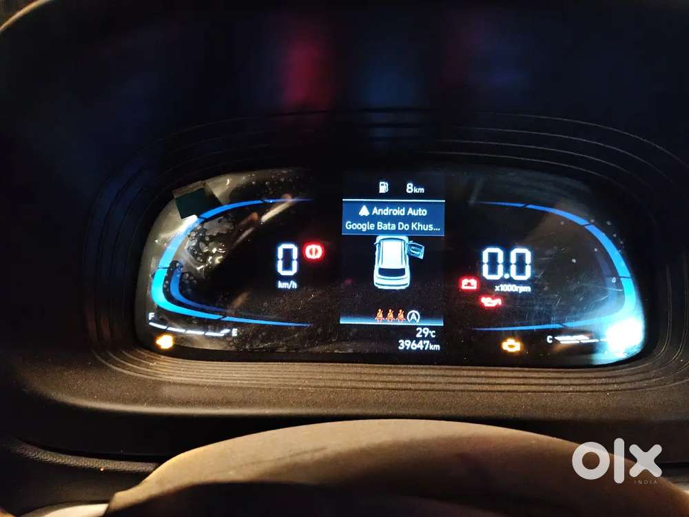 Hyundai Venue 2024 Diesel Well Maintained