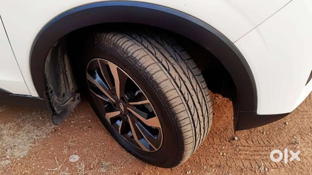 Mahindra Xuv300, 2021