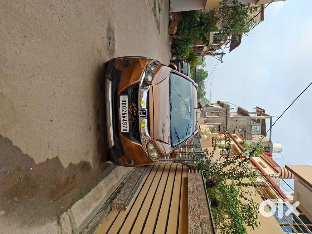 Honda Wrv With 10 Inch Touch Screen & Dash Cam