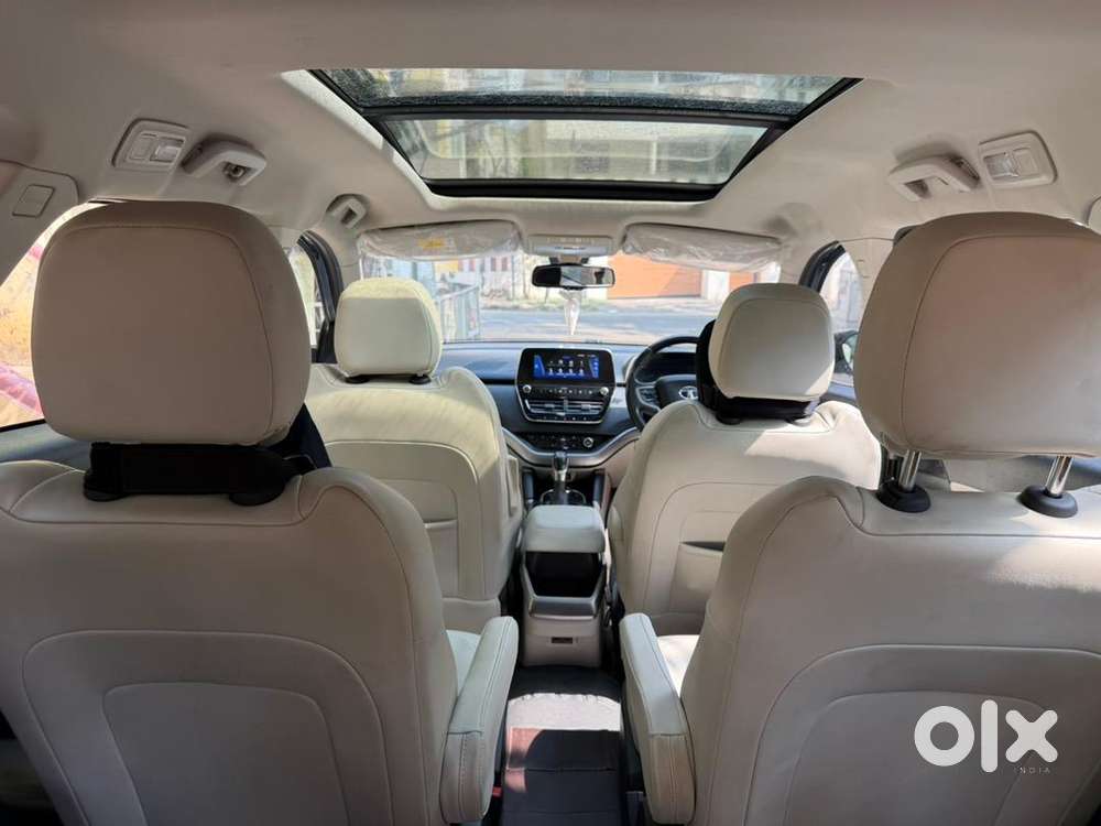 Tata Safari Showroom Track Fancy Number 4444