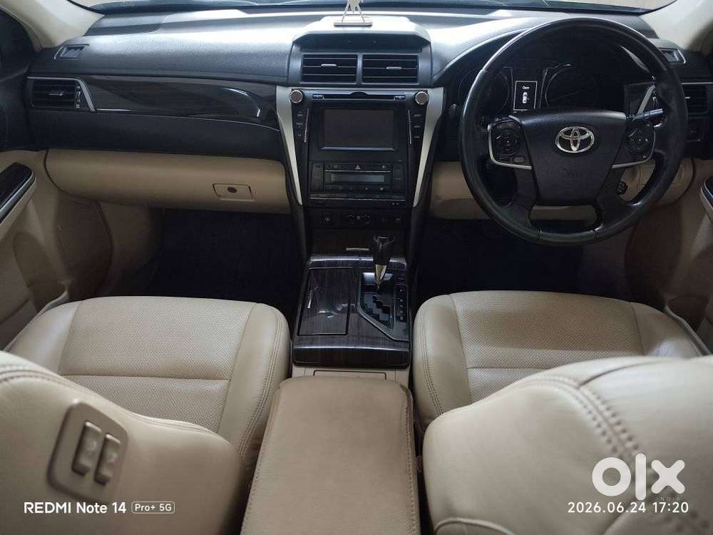 Toyota Camry Hybrid 2.5, 2016, Petrol
