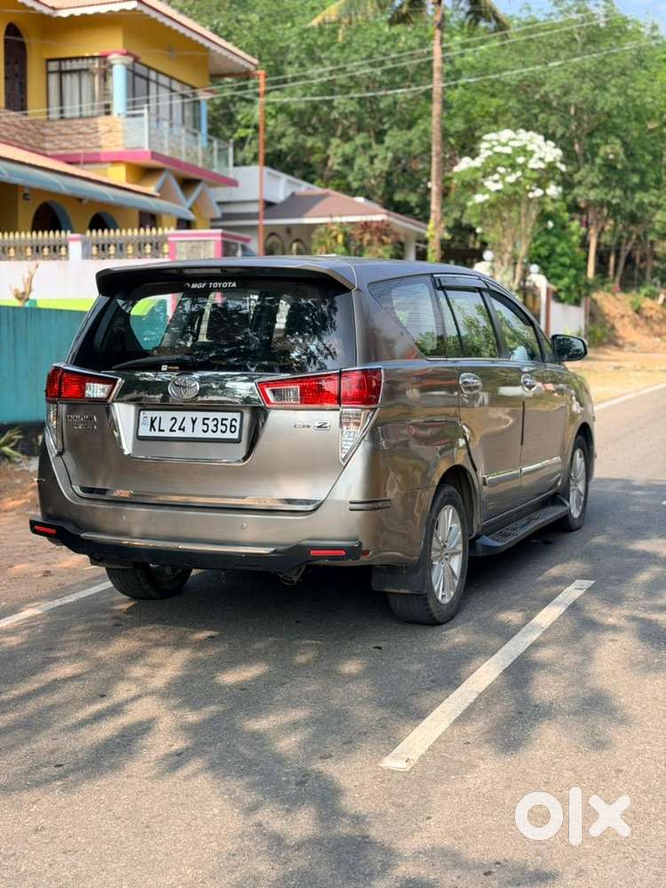 Toyota Innova Crysta 2016 Diesel 190000 Km Driven