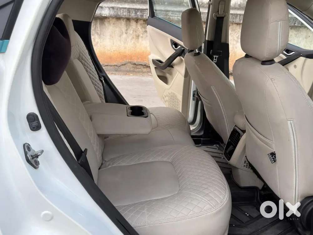 Nexon Ev Top End. Extension Battery Warranty