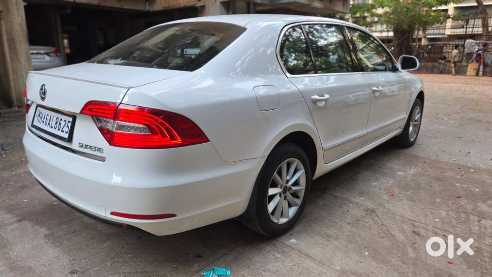 Skoda Superb 2013-2015 Elegance 2.0 Tdi Cr At, 2015, Diesel
