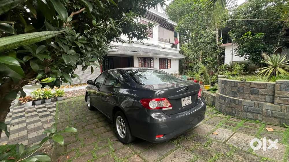 Toyota Corolla Altis 2012 Diesel Manual Car