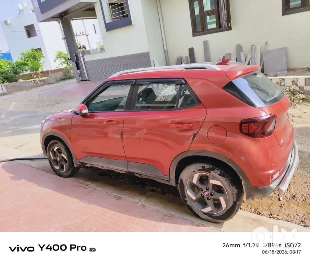 Hyundai Venue 2019 Petrol 38000 Km Driven