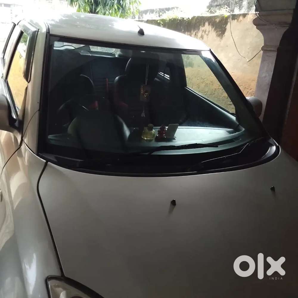 Maruti Suzuki Swift 2010 Cng & Hybrids 100000 Km Driven