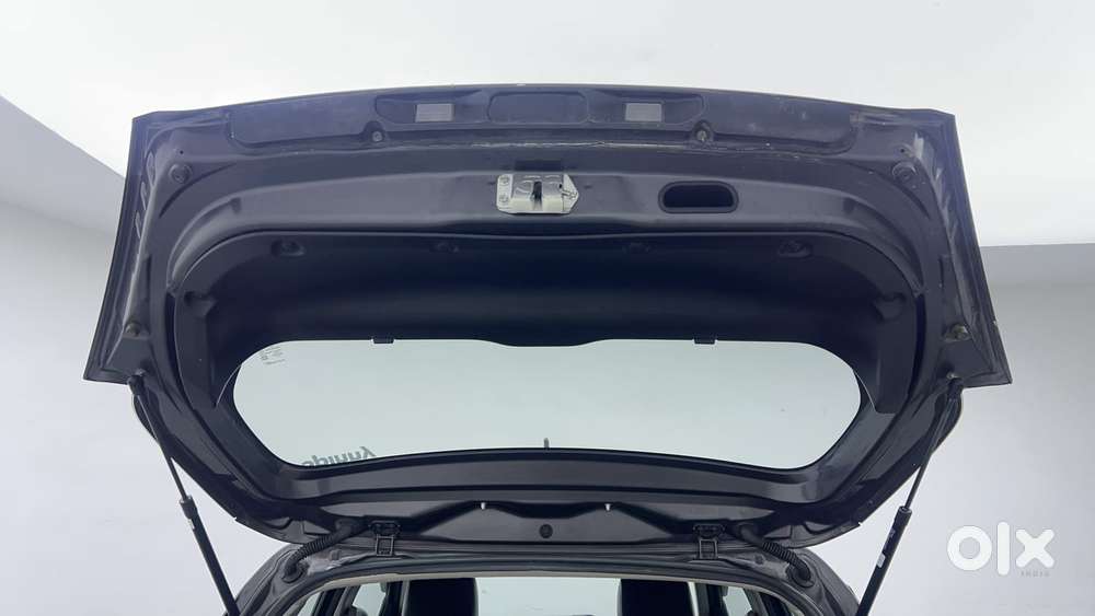 Maruti Suzuki Swift 1.2 Lxi (o), 2017, Petrol