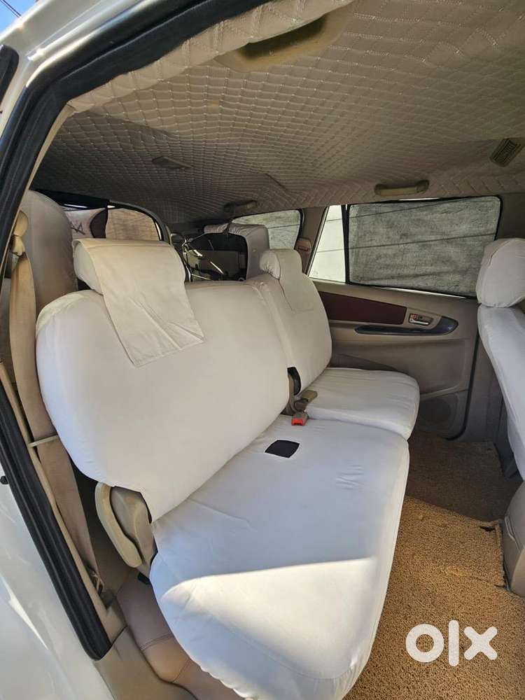 Toyota Innova 2012 Diesel Well Maintained