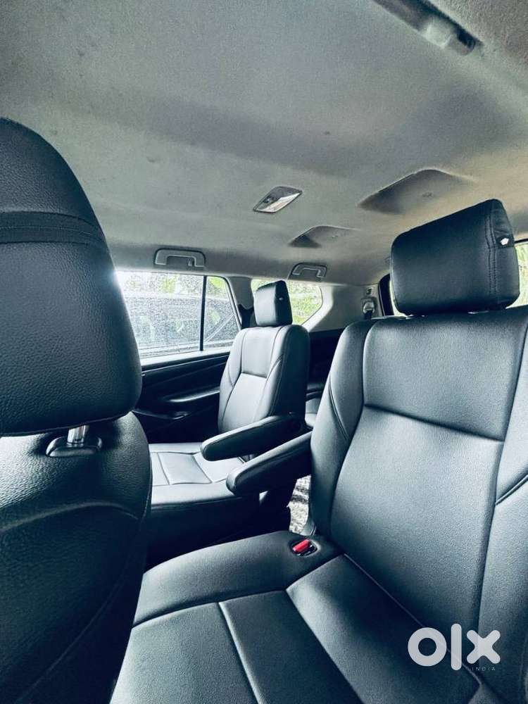 Toyota Innova Crysta 2.4 G Plus Mt 7 Str, 2018, Diesel