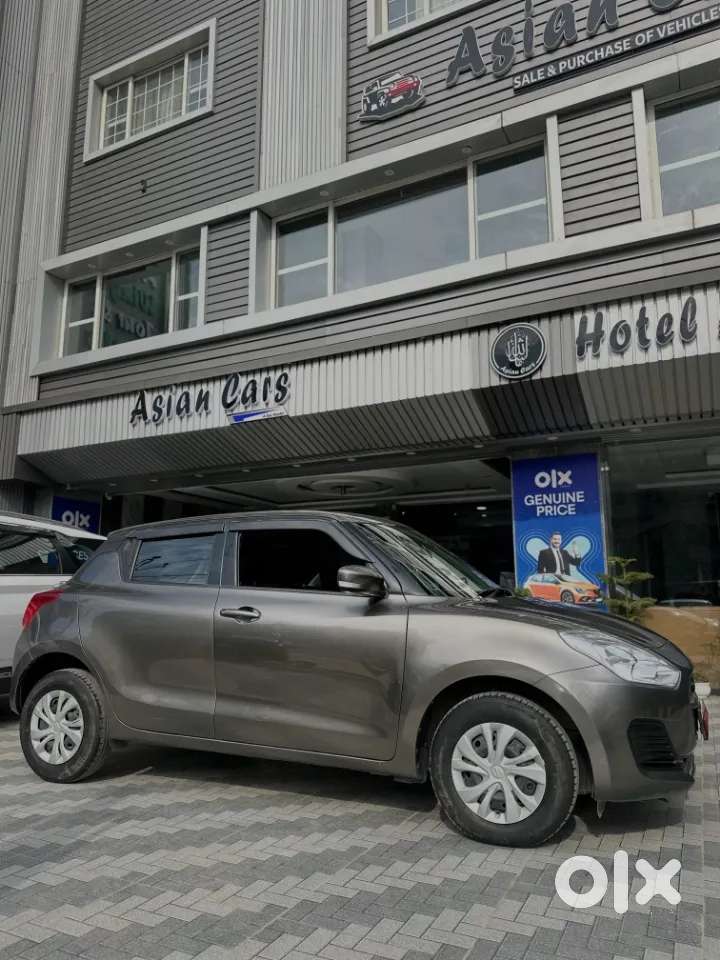 Maruti Suzuki Swift Vxi, 2023, Petrol