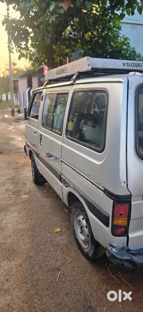 Maruti Suzuki Omni 2010