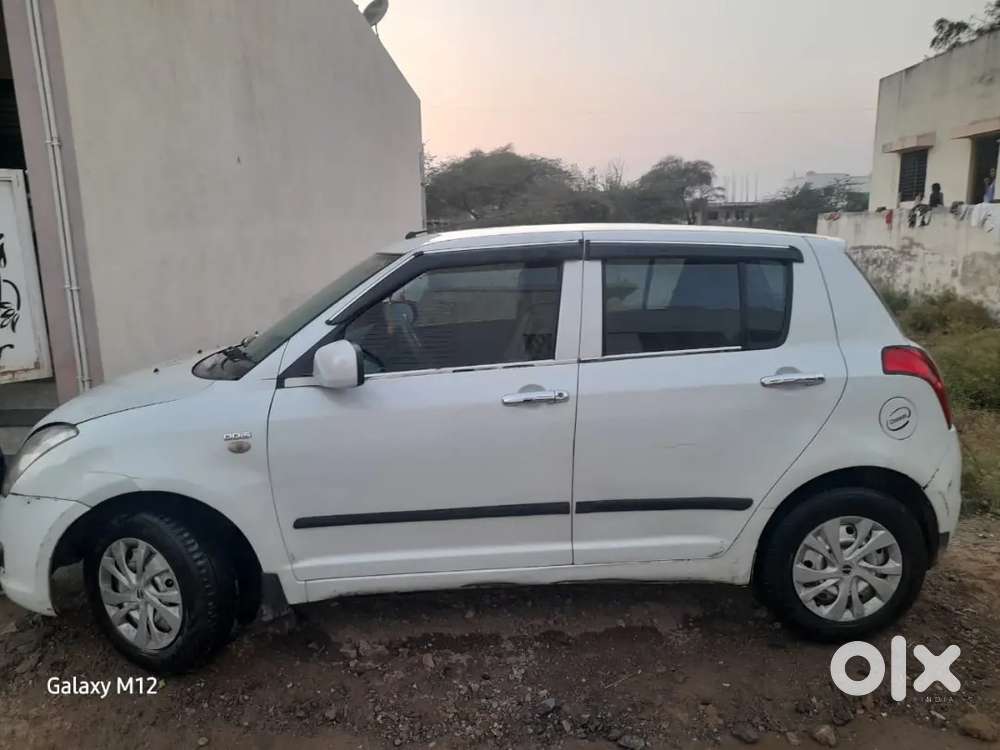 Maruti Suzuki Swift Lxi 2010