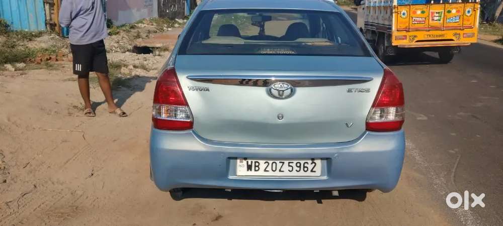 Toyota Etios 2011 Petrol 150000 Km Driven