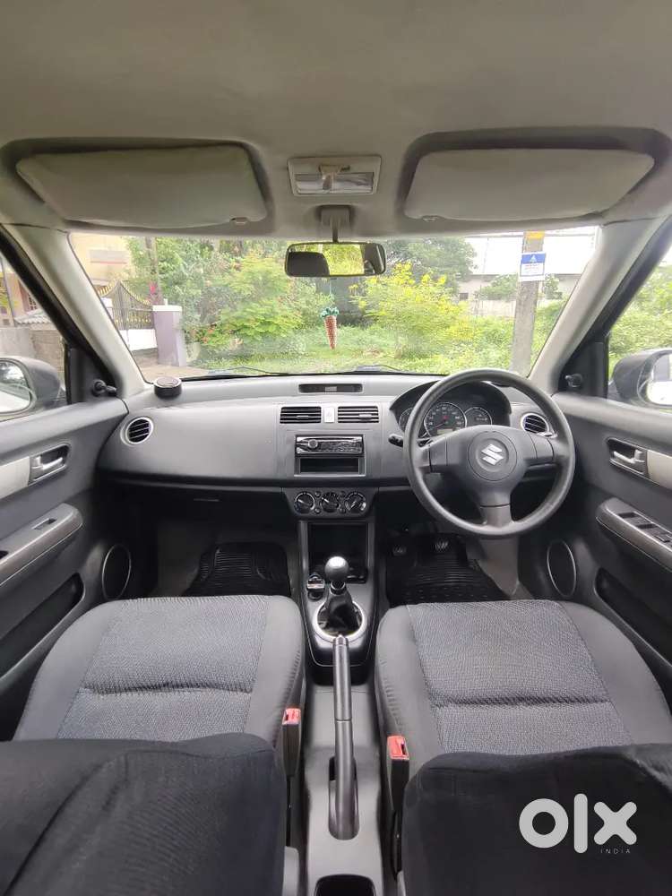 Maruti Suzuki Swift 2011 Diesel 98600 Km Driven