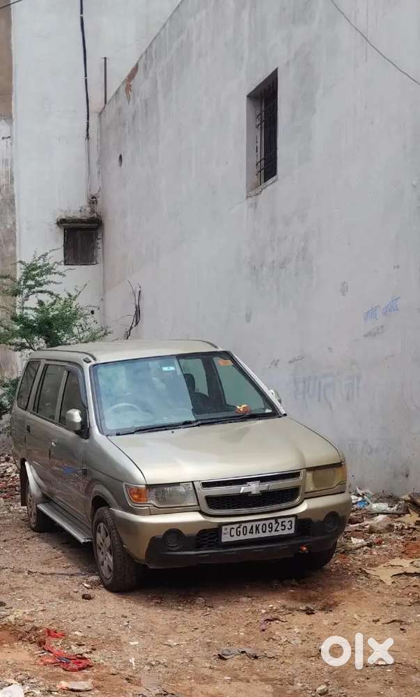 Chevrolet Tavera 2013 Diesel 10 Seater
