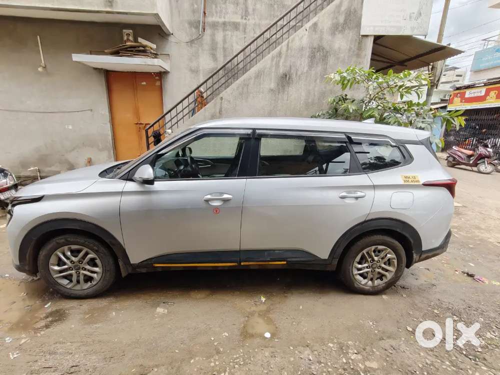 Kia Carens Premium Optional 2025